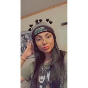 Meet your Posher, Allie